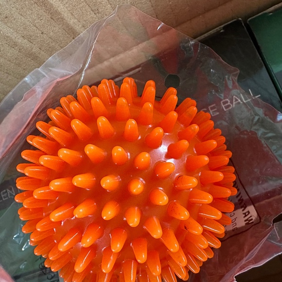 Massage Ball | Therapeutic • Healthy Feet - Picture 4 of 8